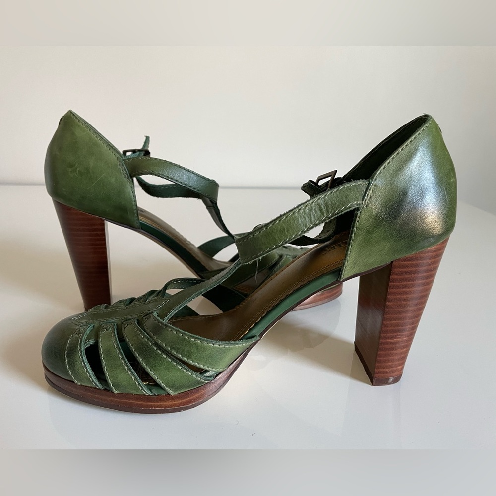 Seychelles green Mary Jane heels